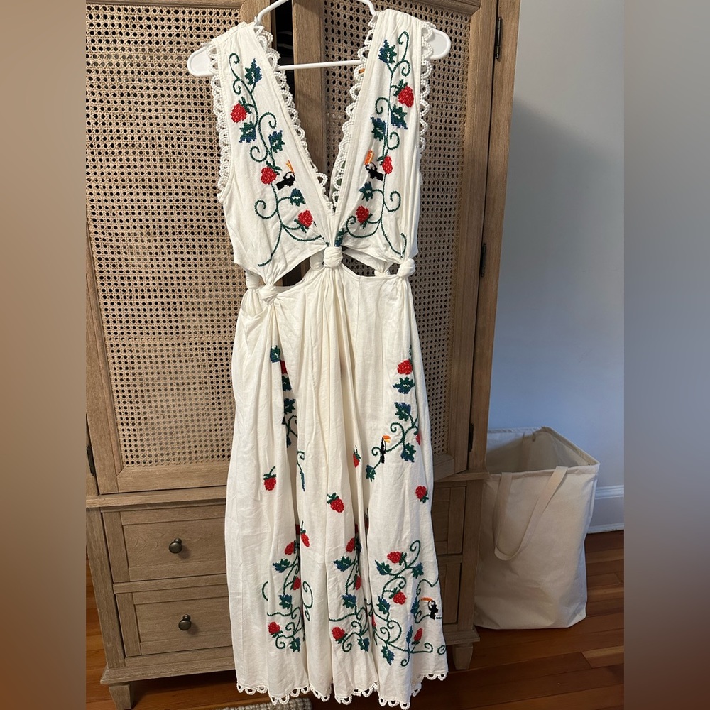 NWT FARM Rio Cross Stitch Toucan Embroidered Midi Dress